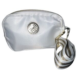 NWOT Lilly Pulitzer Jeanie Belt Bag - Resort White